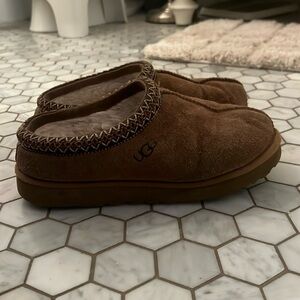 Brown Uggs size 9.5